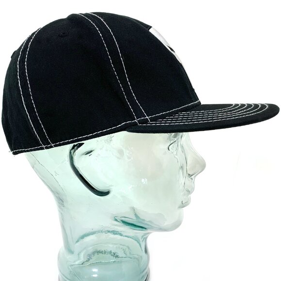 MARVEL Punisher Embroidered Skull Logo Flatbill Snapback Cap in Black - NEW - Picture 10 of 11